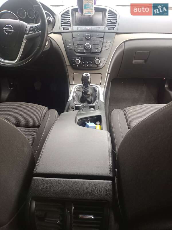 Універсал Opel Insignia 2010 в Ромнах фото 7 Універсал Opel Insignia 2010 в Ромнах
