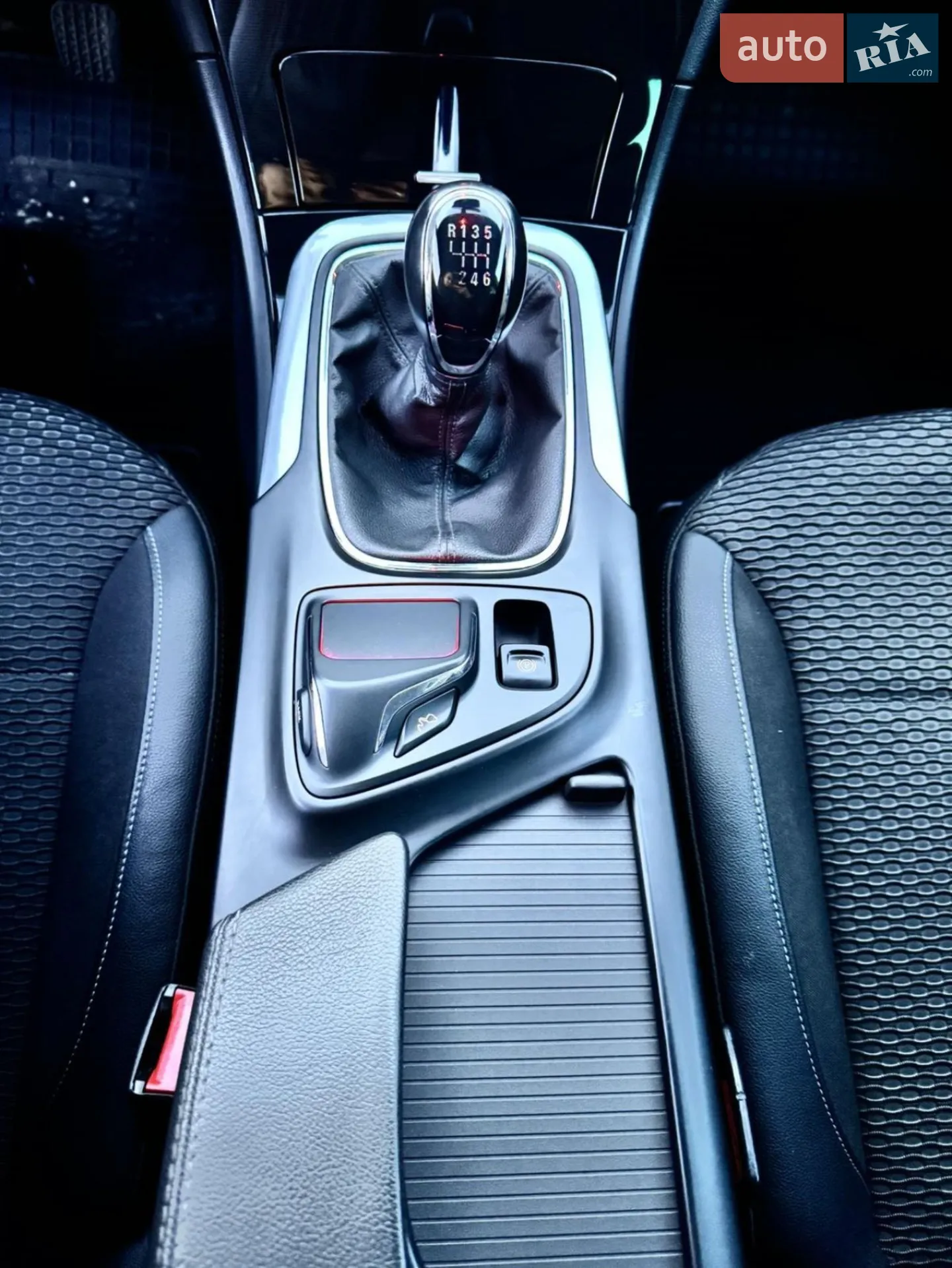 2015 Opel Insignia - мініатюра 14