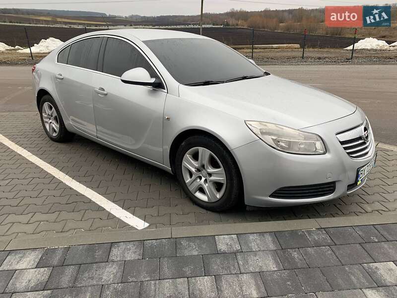 Лифтбек Opel Insignia 2011 в Хмельницком