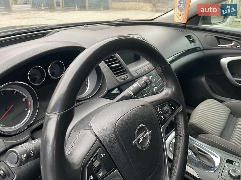 Універсал Opel Insignia 2013 в Тернополі