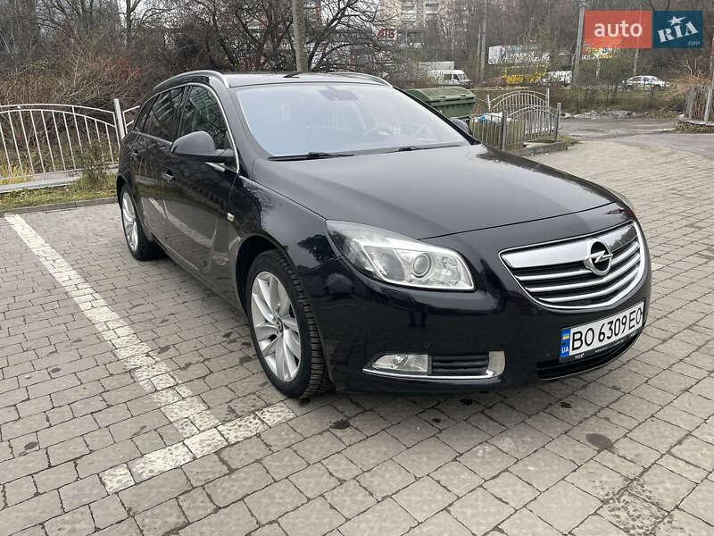 Универсал Opel Insignia 2013 в Тернополе