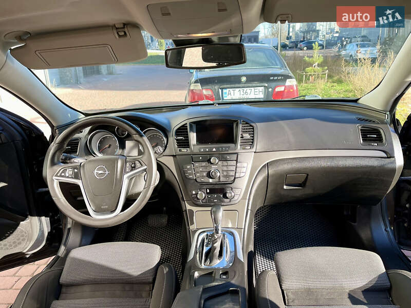 Універсал Opel Insignia 2010 в Івано-Франківську