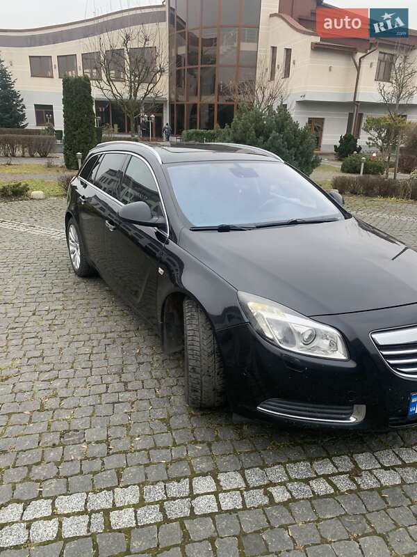 Універсал Opel Insignia 2010 в Стрию