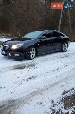 Седан Opel Insignia 2009 в Радивиліві