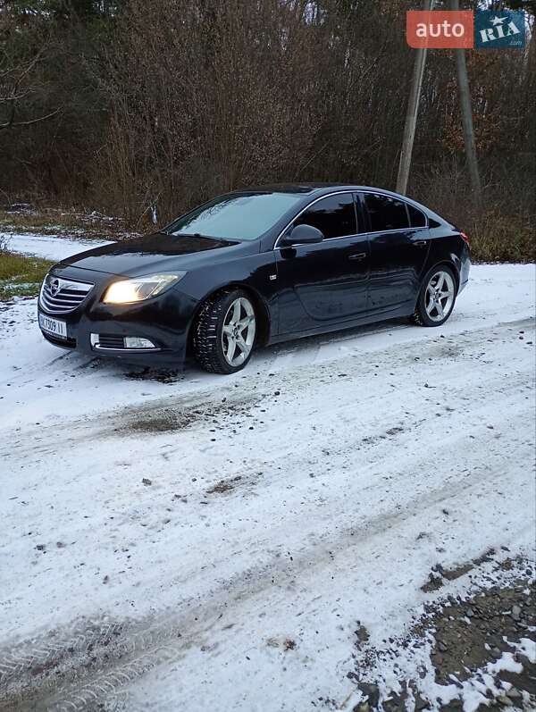 Седан Opel Insignia 2009 в Радивилове