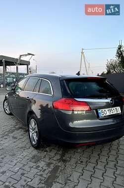 Універсал Opel Insignia 2011 в Тернополі