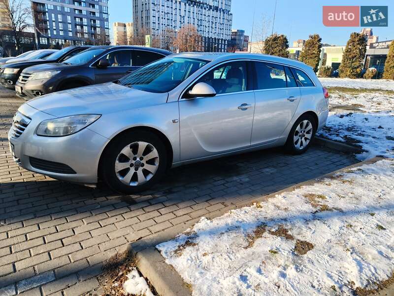 Універсал Opel Insignia 2011 в Львові