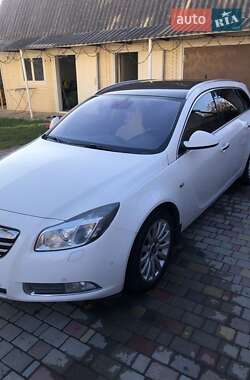 Универсал Opel Insignia 2011 в Калиновке