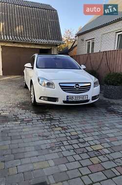 Универсал Opel Insignia 2011 в Калиновке