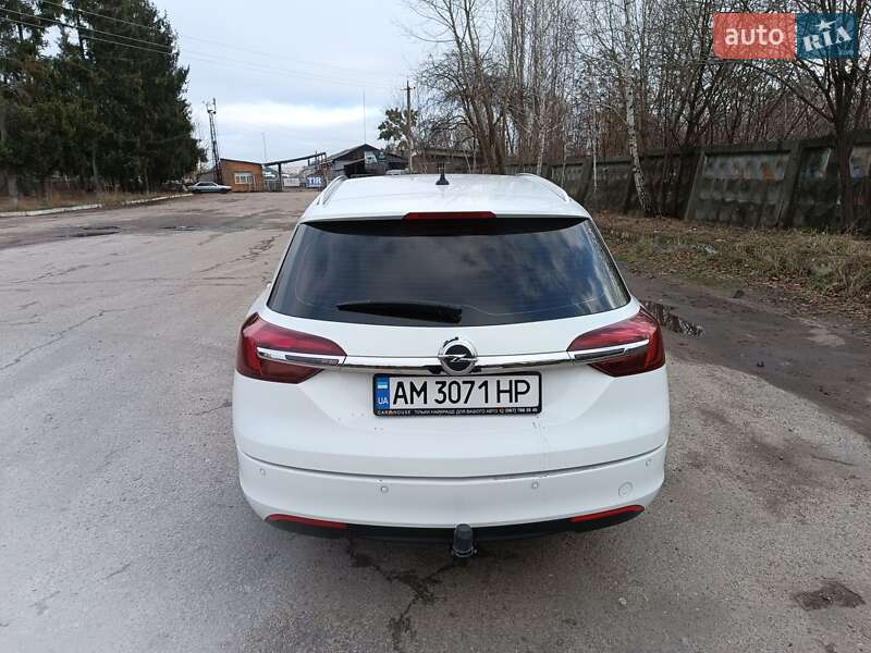 Універсал Opel Insignia 2015 в Коростишеві