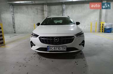 Универсал Opel Insignia 2021 в 