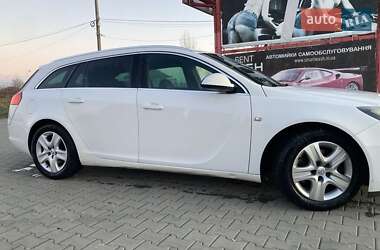 Универсал Opel Insignia 2012 в 