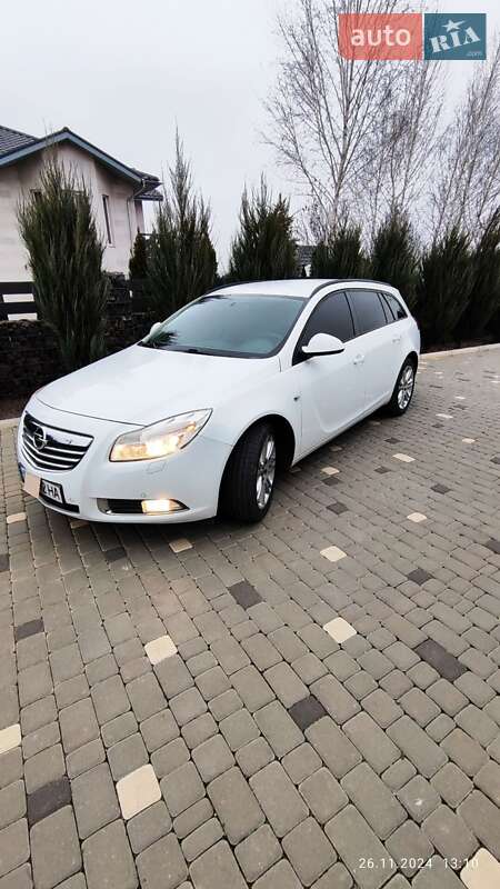 Універсал Opel Insignia 2012 в Миколаєві