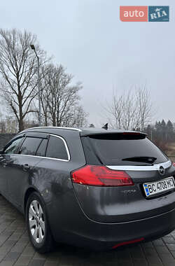 Універсал Opel Insignia 2009 в Самборі