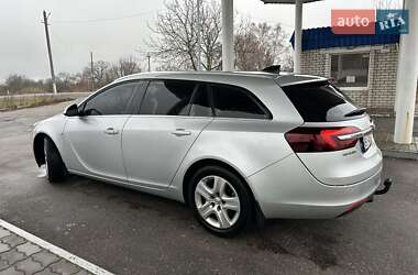 Универсал Opel Insignia 2015 в Глобине