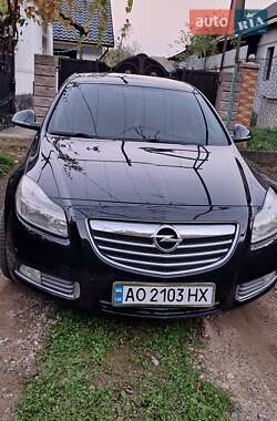 Седан Opel Insignia 2011 в Іршаві