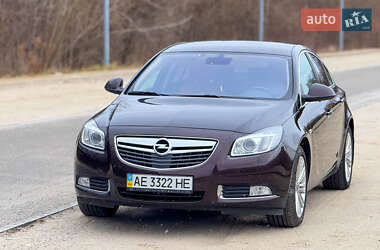 Седан Opel Insignia 2013 в Дніпрі