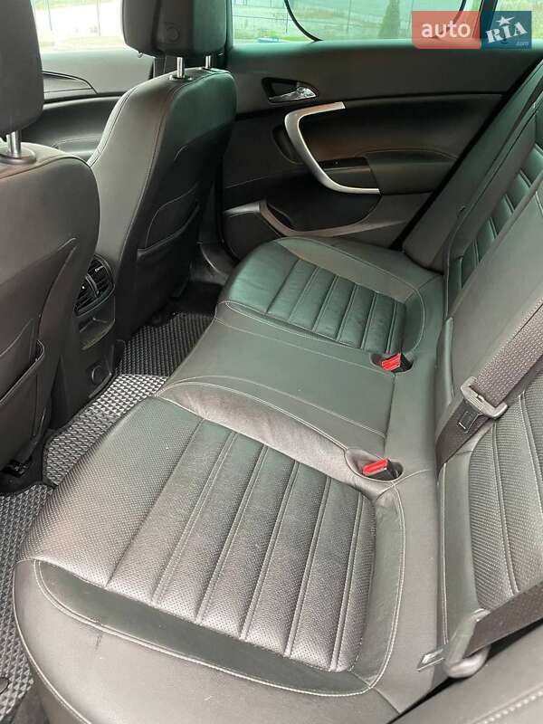 Універсал Opel Insignia 2016 в Хмельницькому