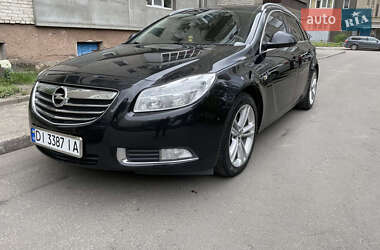 Универсал Opel Insignia 2010 в Ратным