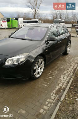 Универсал Opel Insignia 2010 в 