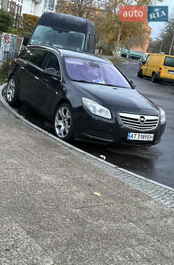 Универсал Opel Insignia 2010 в 