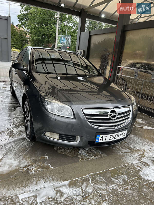 Седан Opel Insignia 2008 в Яремче