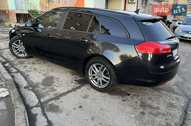 Універсал Opel Insignia 2012 в Тлумачі