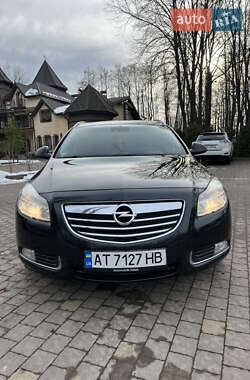 Універсал Opel Insignia 2010 в Долині