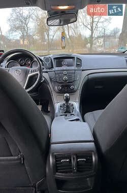 Універсал Opel Insignia 2010 в Долині