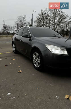 Универсал Opel Insignia 2010 в 