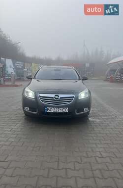 Універсал Opel Insignia 2010 в 
