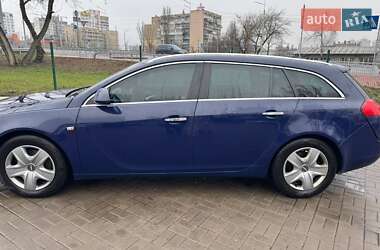 Универсал Opel Insignia 2010 в Киеве