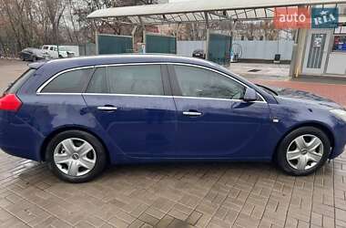 Универсал Opel Insignia 2010 в Киеве