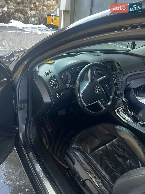 Седан Opel Insignia 2008 в Яремче