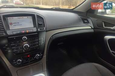 Универсал Opel Insignia 2010 в 