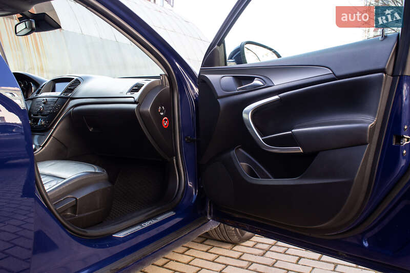 Универсал Opel Insignia 2011 в Львове