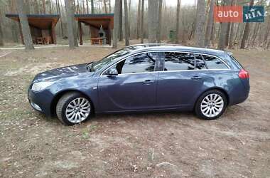 Універсал Opel Insignia 2011 в Глухові