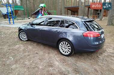 Універсал Opel Insignia 2011 в Глухові