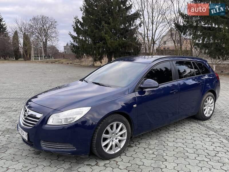 Универсал Opel Insignia 2013 в Дубно