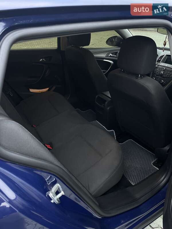 Универсал Opel Insignia 2013 в Дубно