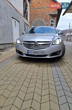Универсал Opel Insignia 2014 в 