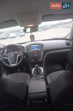 Седан Opel Insignia 2011 в 