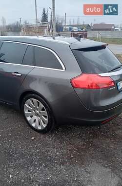 Универсал Opel Insignia 2012 в Дымере