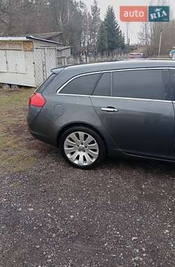 Универсал Opel Insignia 2012 в Дымере