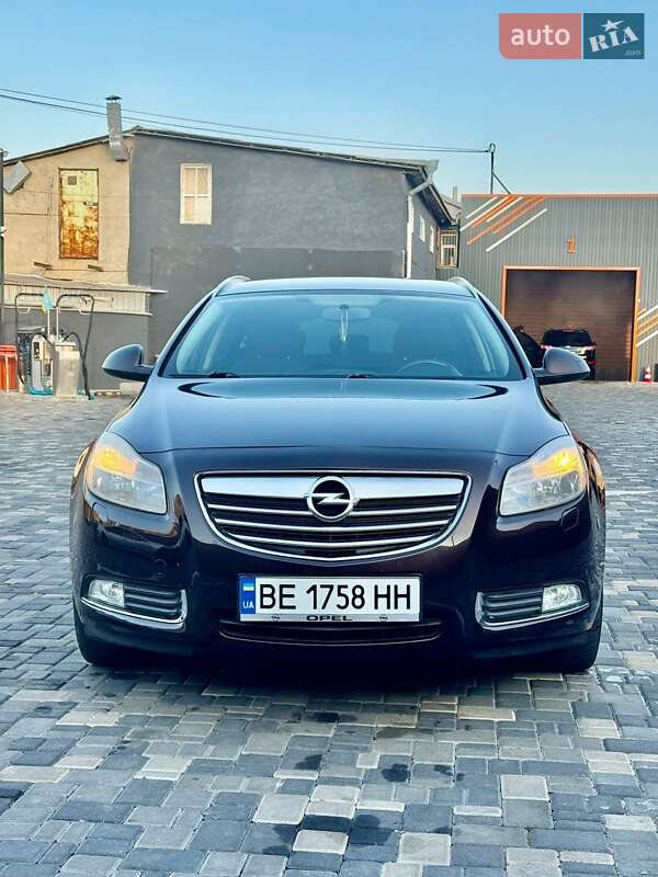 Opel Insignia 2011