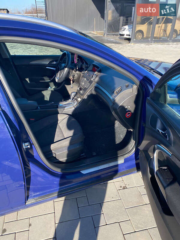 Универсал Opel Insignia 2010 в Перегинском