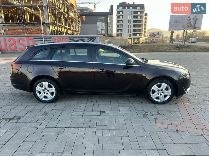 Универсал Opel Insignia 2016 в Хусте