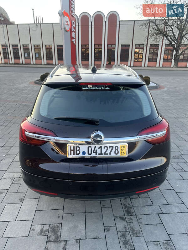 Универсал Opel Insignia 2016 в Хусте
