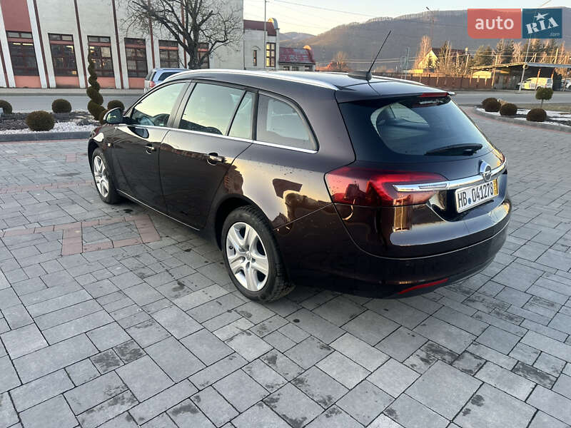 Универсал Opel Insignia 2016 в Хусте