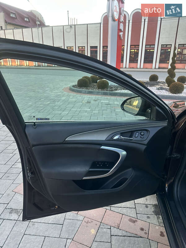 Универсал Opel Insignia 2016 в Хусте